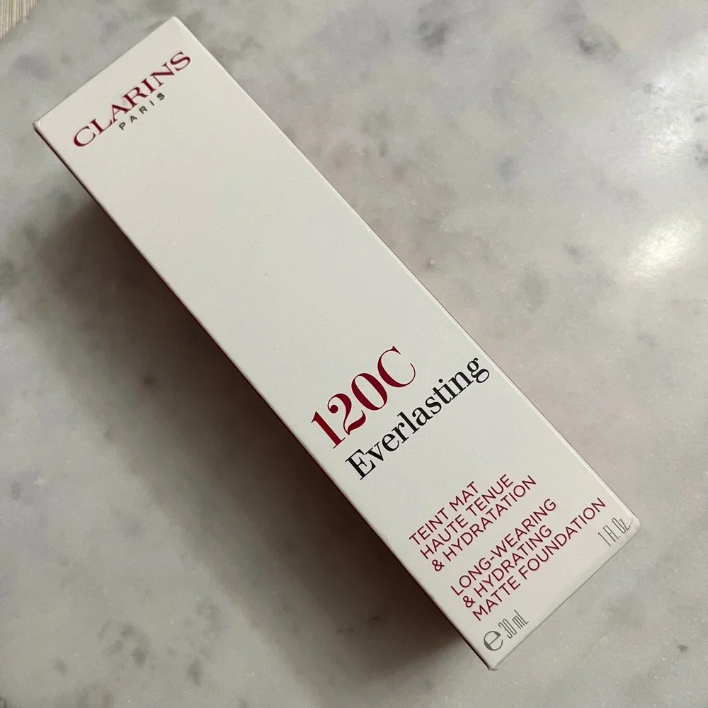CLARINS 120C Everlasting Foundation Espresso Long Wearing Hydrating Matte Makeup
